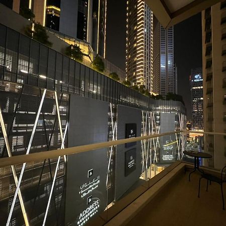 Хостел Downtown Holiday'S - 1 Min To Dubai Mall & Burj Khalifa Екстер'єр фото